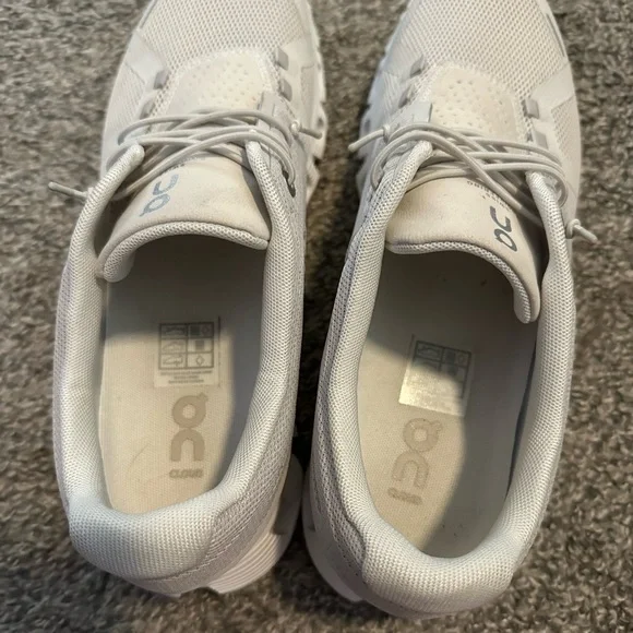 On cloud Women’s Cloud 6 - Picture 3 of 12